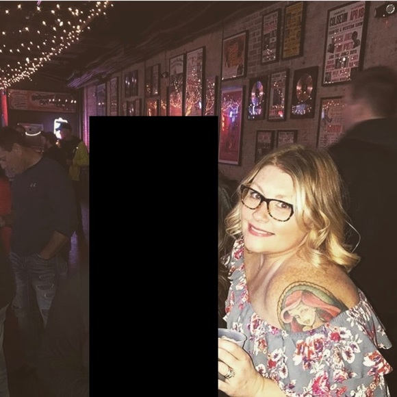 〰️ CUTE, FLIRTY & FUN TOP 〰️ - Picture 7 of 7